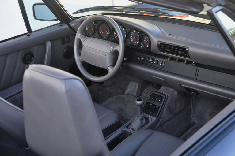 Porsche 964 Carrera 4