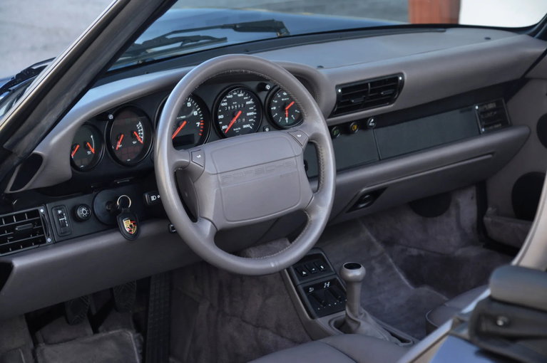 Porsche 964 Carrera 4