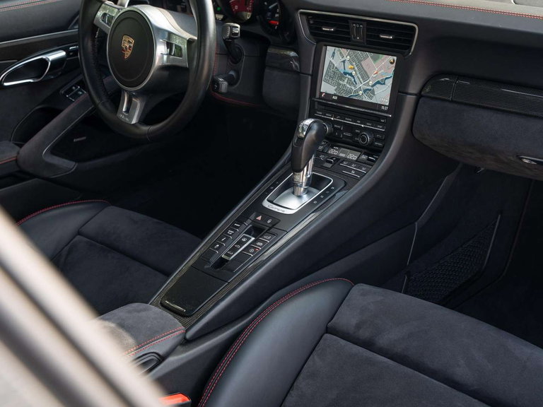 Porsche 991 Carrera GTS