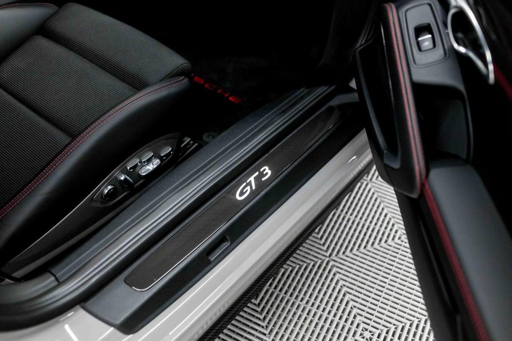 Porsche 991.2 GT3 Touring