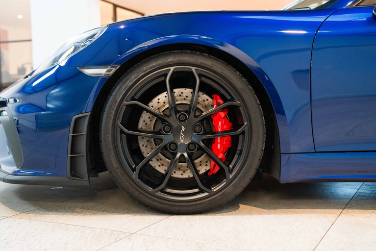 Porsche 718 Cayman GT4
