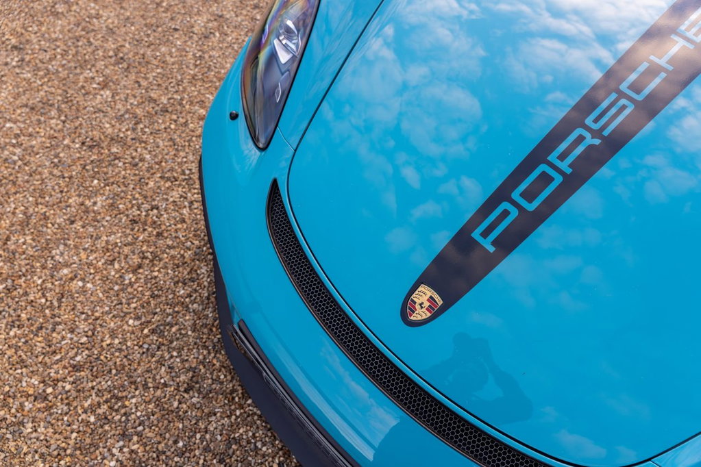 Porsche 718 Cayman GT4