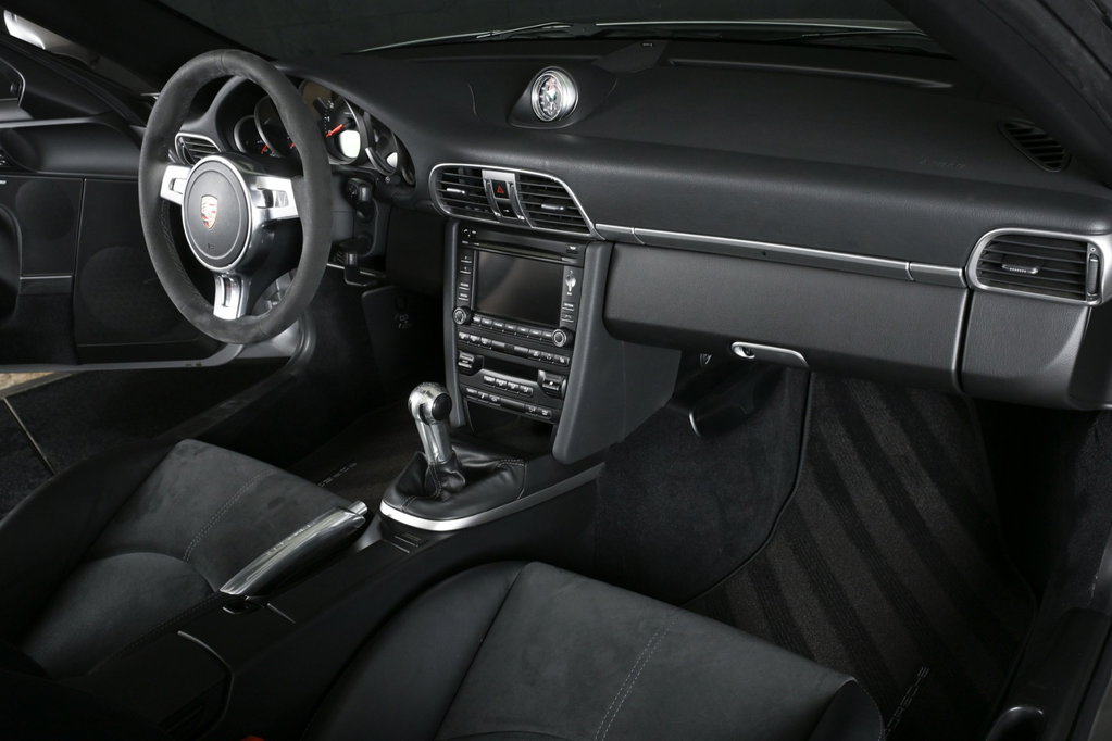 Porsche 997.2 Carrera GTS