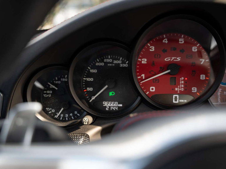 Porsche 991 Carrera GTS