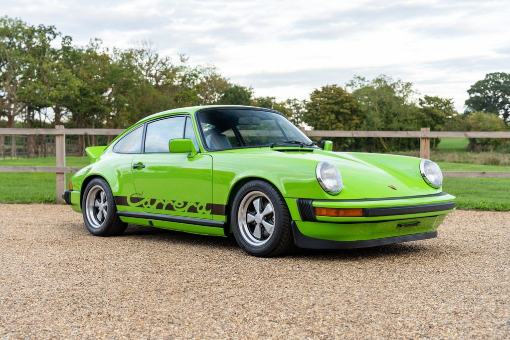 Porsche 911 Carrera 2.7