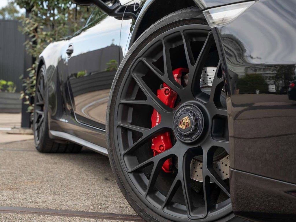 Porsche 991 Carrera GTS