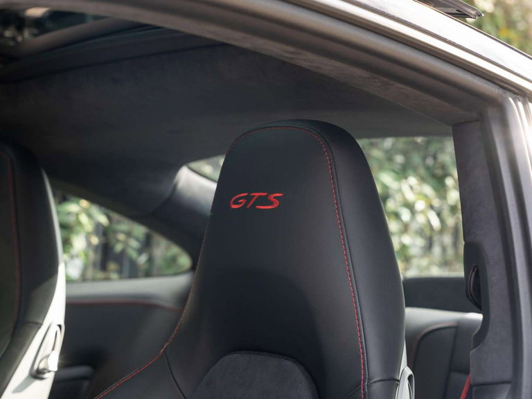 Porsche 991 Carrera GTS
