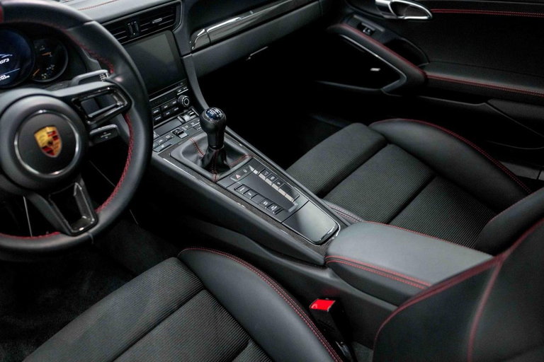 Porsche 991.2 GT3 Touring