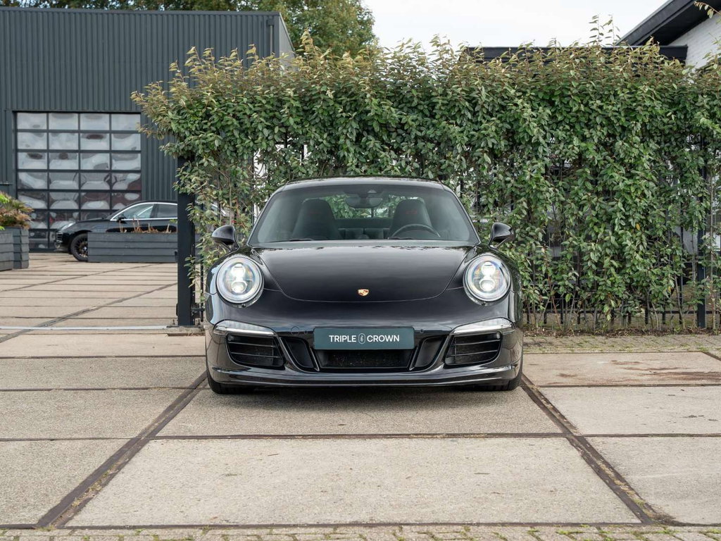 Porsche 991 Carrera GTS