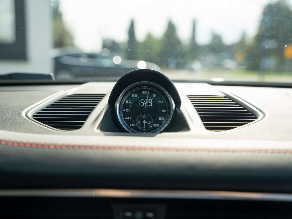 Porsche 991 Carrera GTS