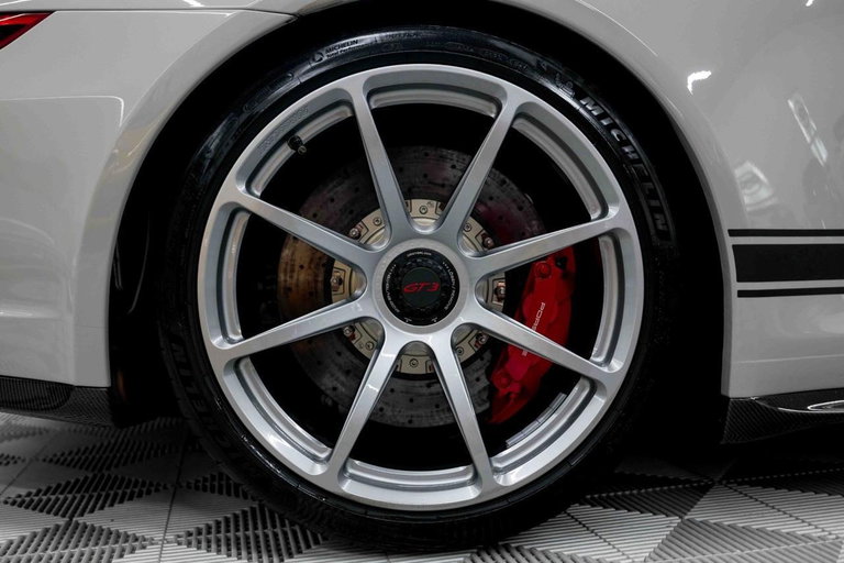 Porsche 991.2 GT3 Touring