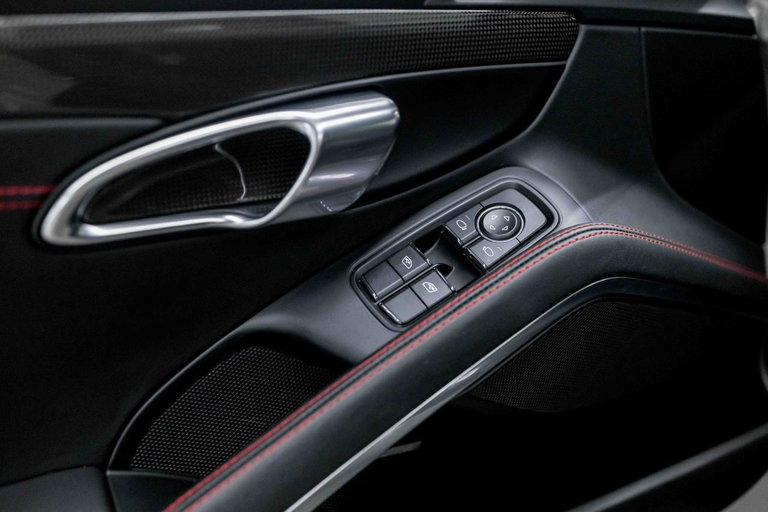 Porsche 991.2 GT3 Touring