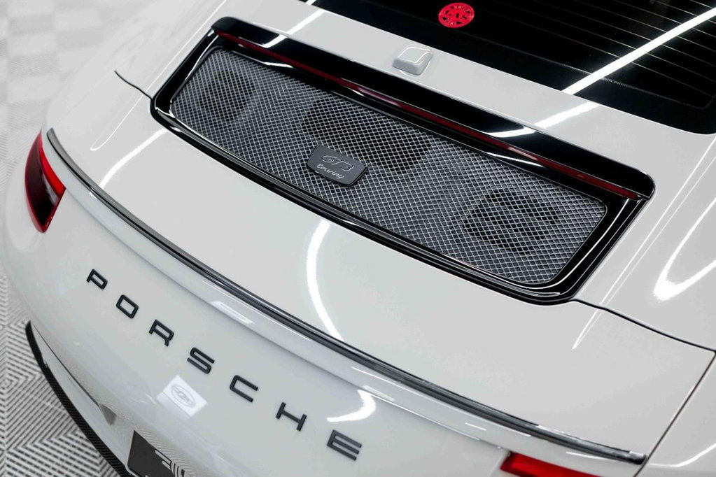 Porsche 991.2 GT3 Touring