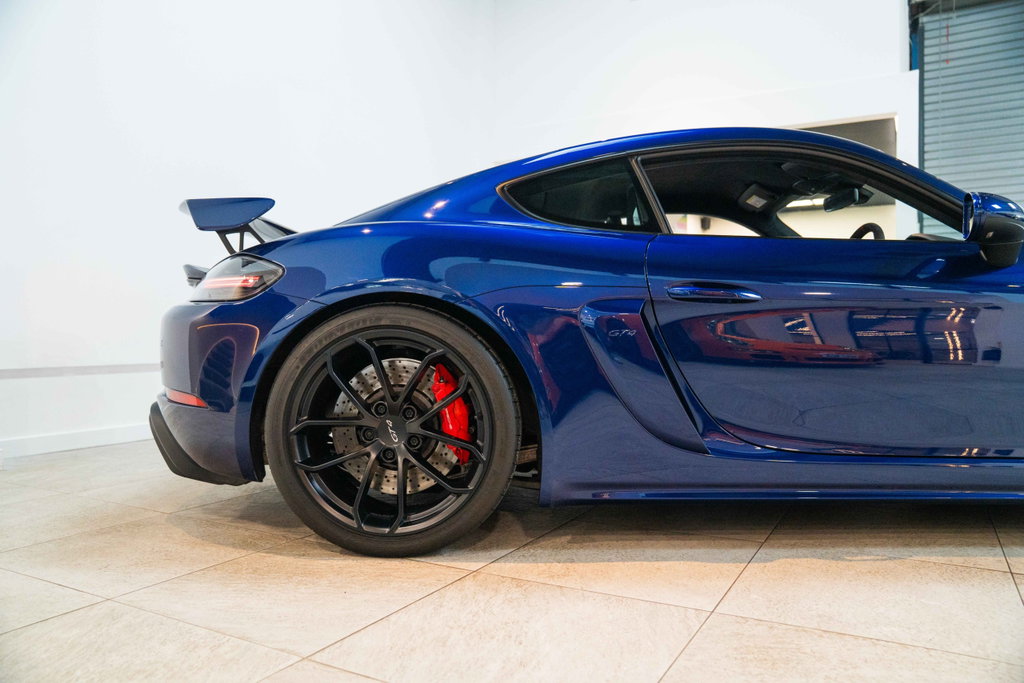 Porsche 718 Cayman GT4