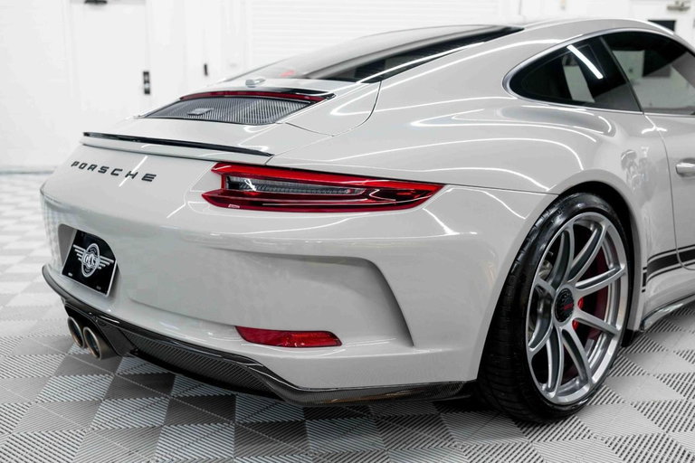Porsche 991.2 GT3 Touring