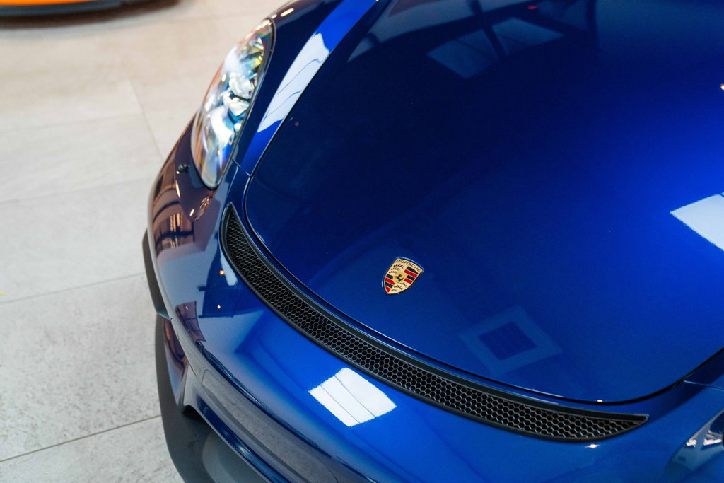 Porsche 718 Cayman GT4