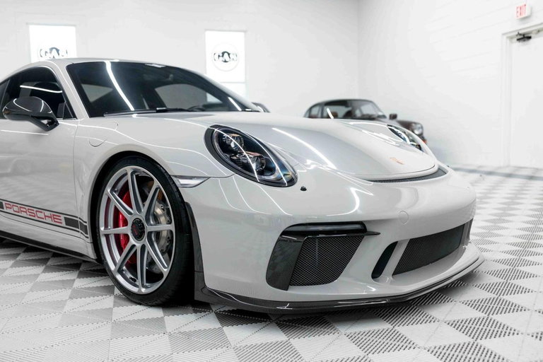 Porsche 991.2 GT3 Touring