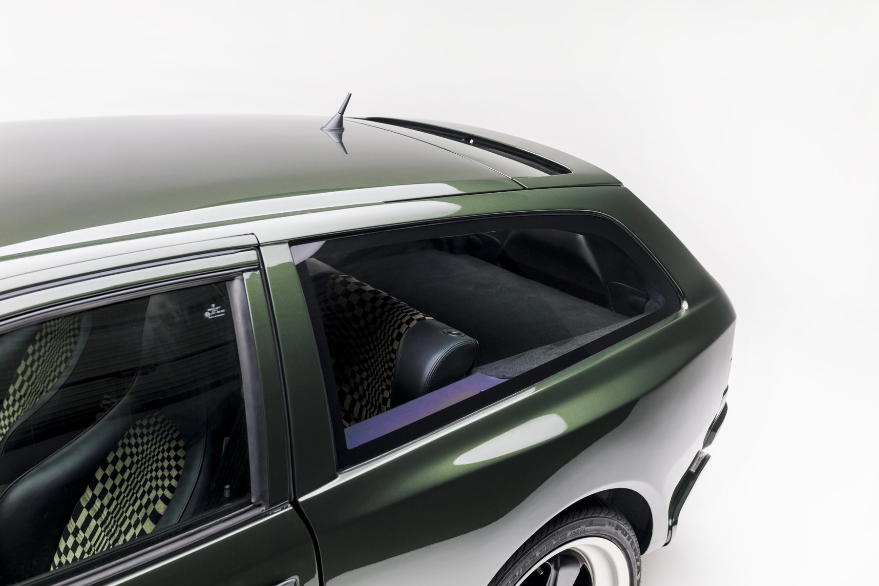Carpoint GT-K44 - Shooting Brake based on the Porsche 944