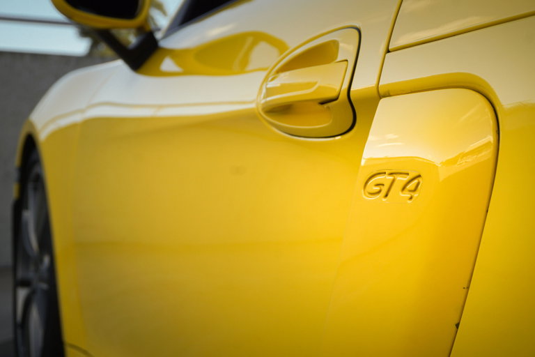 Porsche 981 Cayman GT4