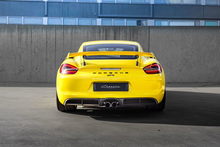 Porsche 981 Cayman GT4