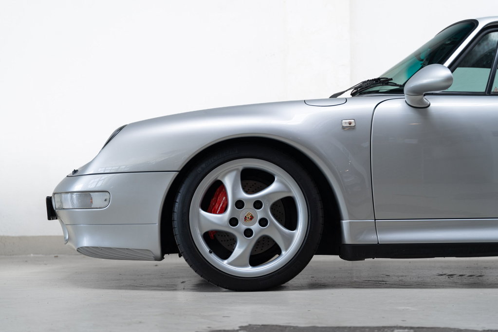 Porsche 993 Carrera 4S