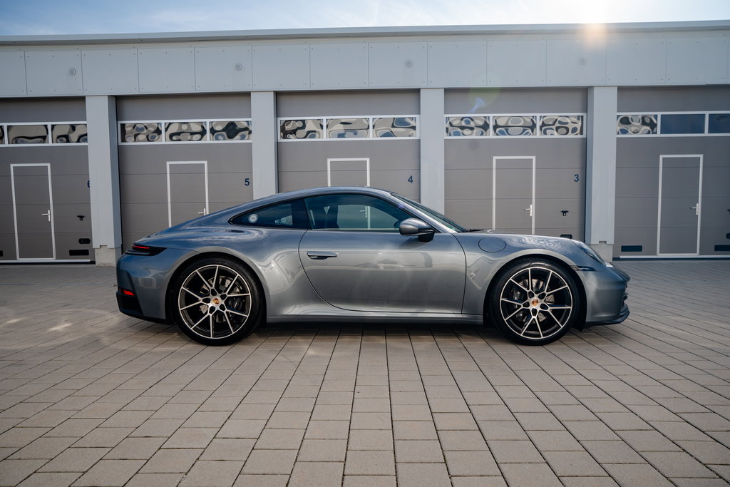 Porsche 992.2 Carrera T