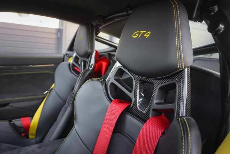 Porsche 981 Cayman GT4