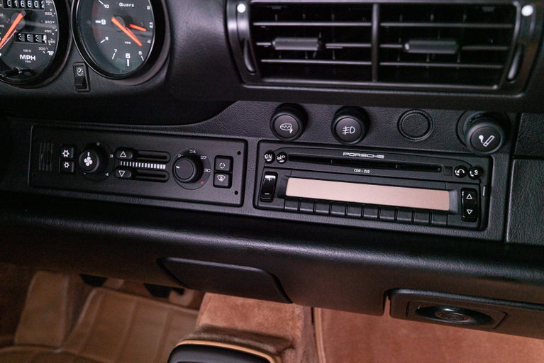 Porsche 993 Carrera 4