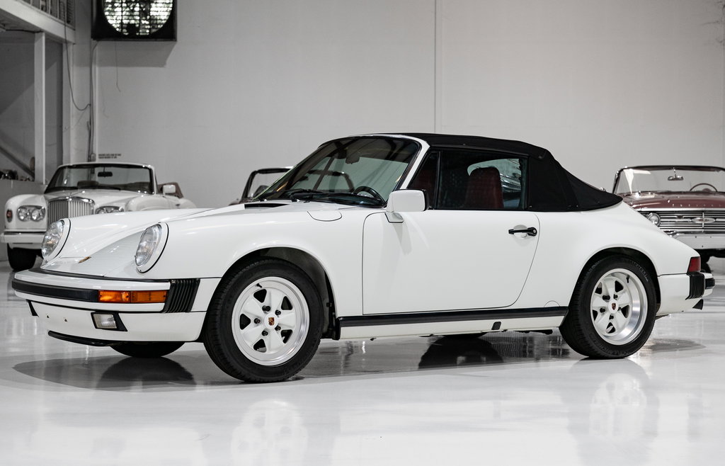 Porsche 911 Carrera 3.2 (US)