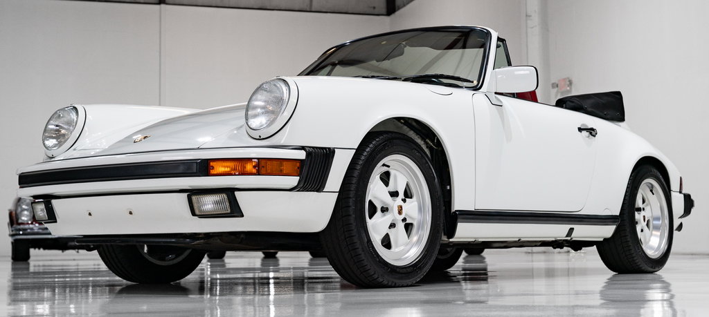 Porsche 911 Carrera 3.2 (US)