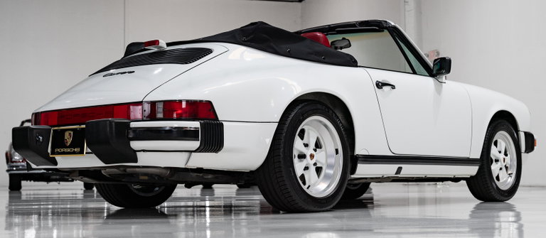 Porsche 911 Carrera 3.2 (US)