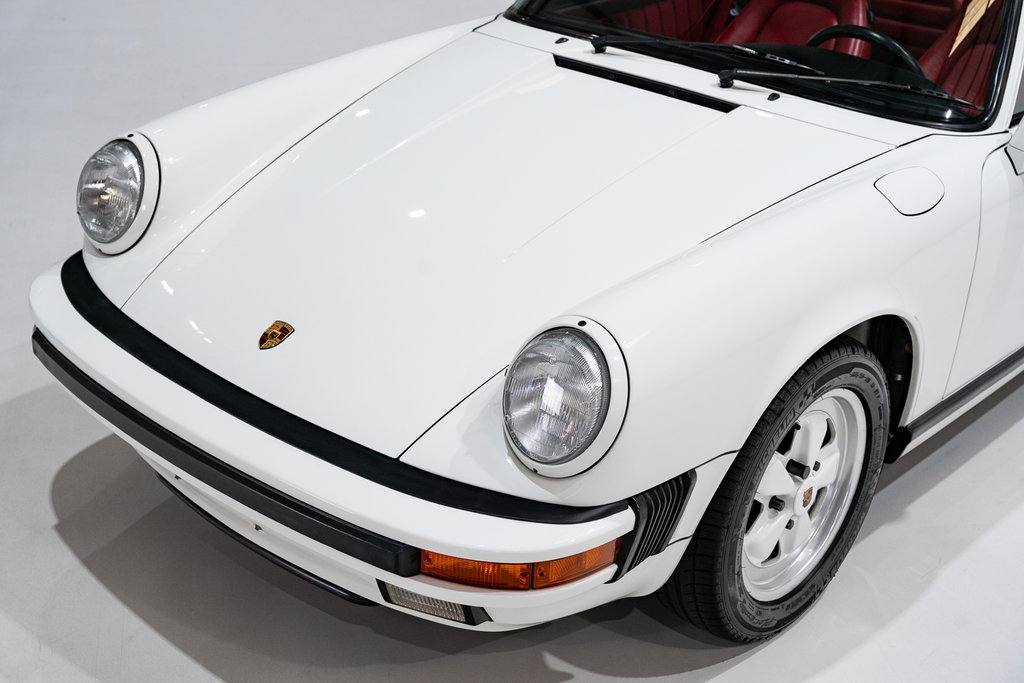 Porsche 911 Carrera 3.2 (US)