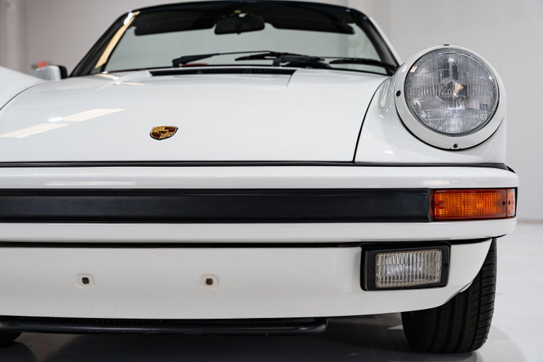 Porsche 911 Carrera 3.2 (US)