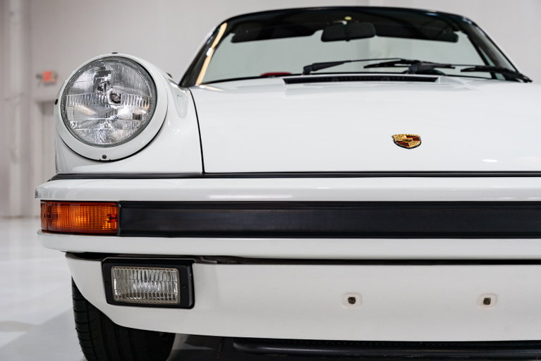 Porsche 911 Carrera 3.2 (US)