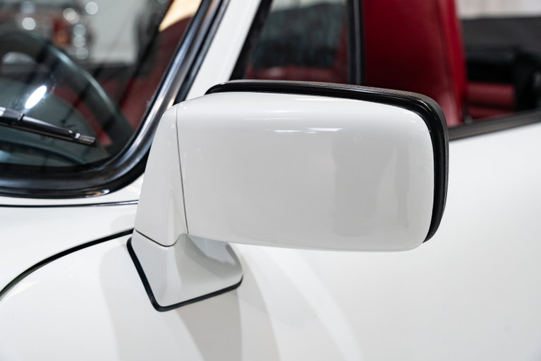 Porsche 911 Carrera 3.2 (US)