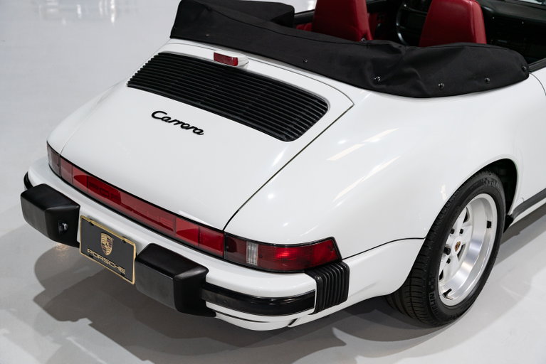 Porsche 911 Carrera 3.2 (US)