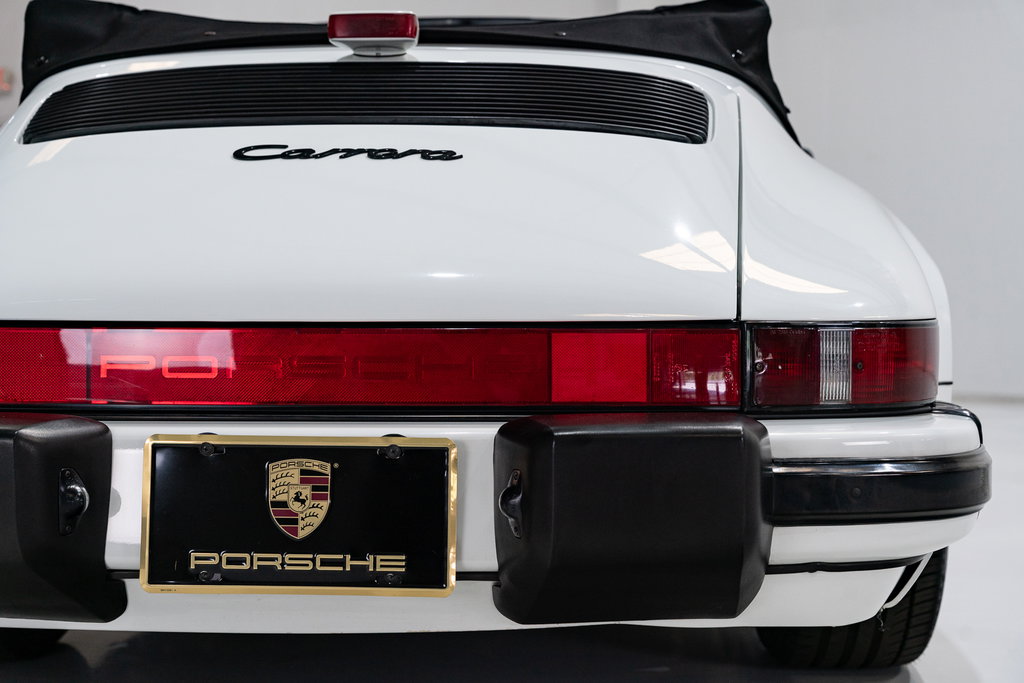 Porsche 911 Carrera 3.2 (US)