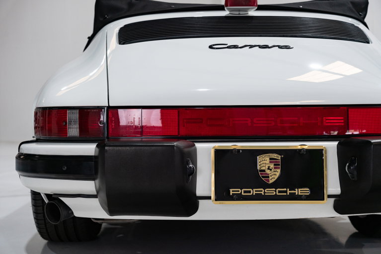 Porsche 911 Carrera 3.2 (US)
