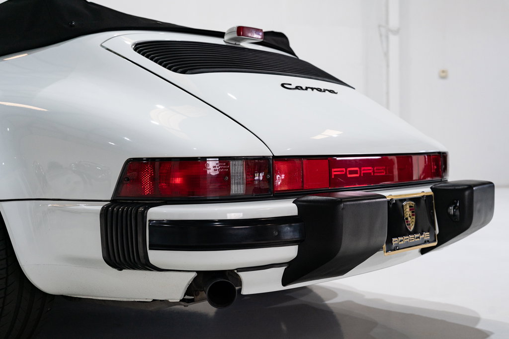Porsche 911 Carrera 3.2 (US)