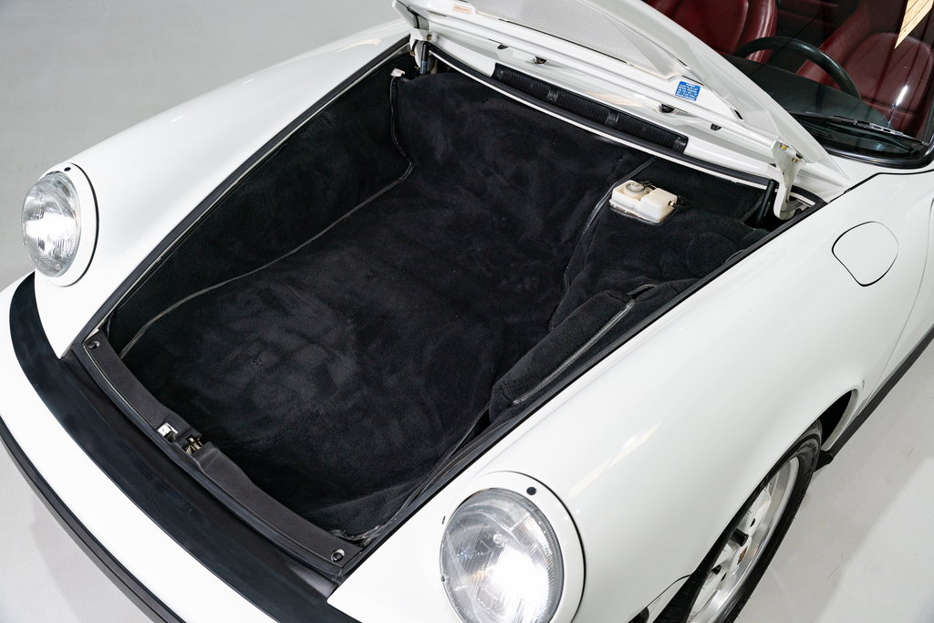 Porsche 911 Carrera 3.2 (US)