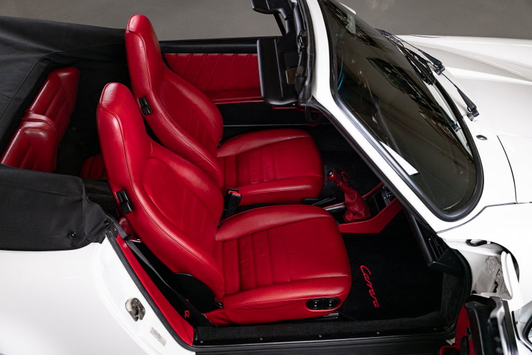 Porsche 911 Carrera 3.2 (US)