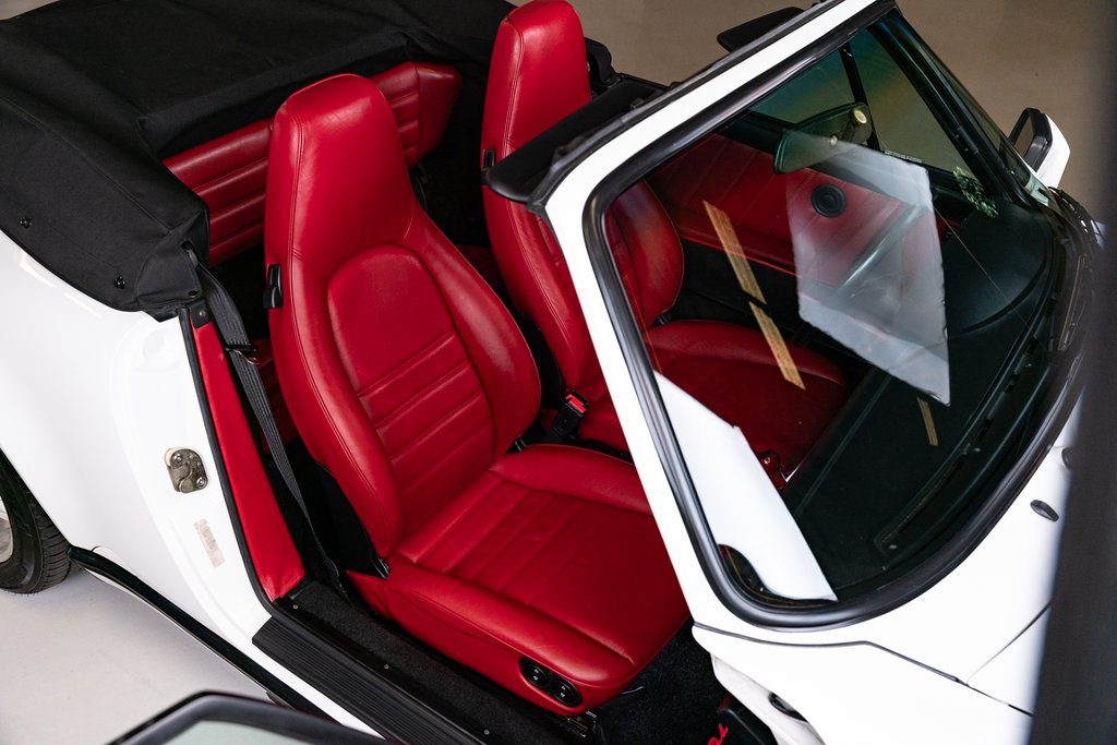 Porsche 911 Carrera 3.2 (US)