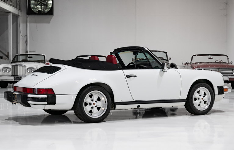 Porsche 911 Carrera 3.2 (US)