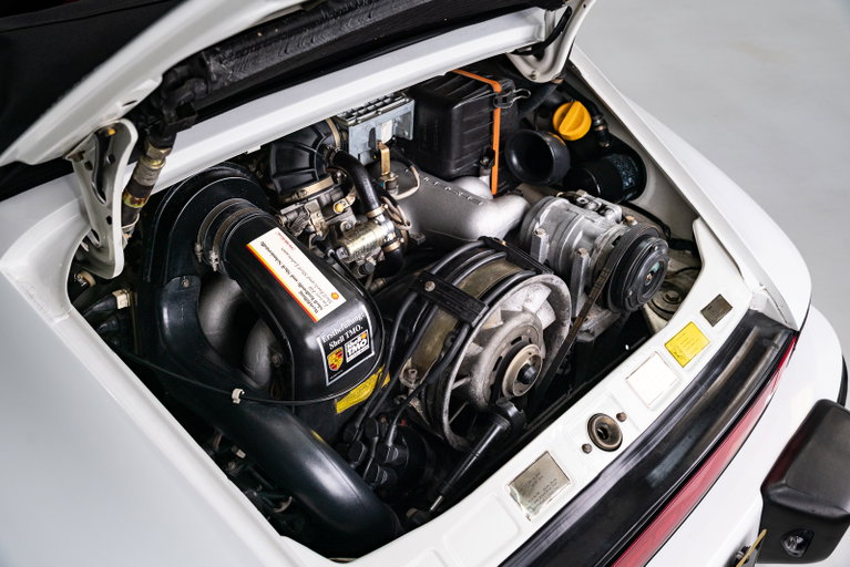 Porsche 911 Carrera 3.2 (US)
