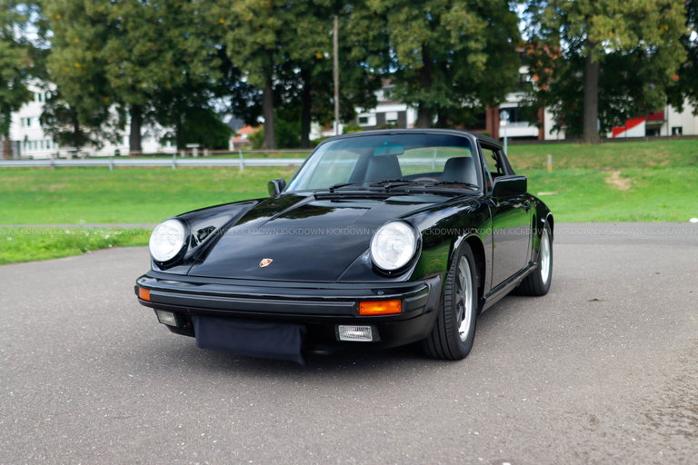 Porsche 911 Carrera 3.2