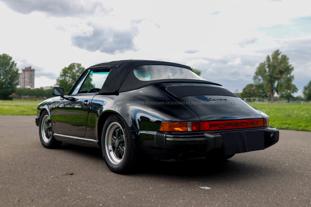 Porsche 911 Carrera 3.2