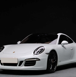 Porsche 991 Carrera 4 GTS