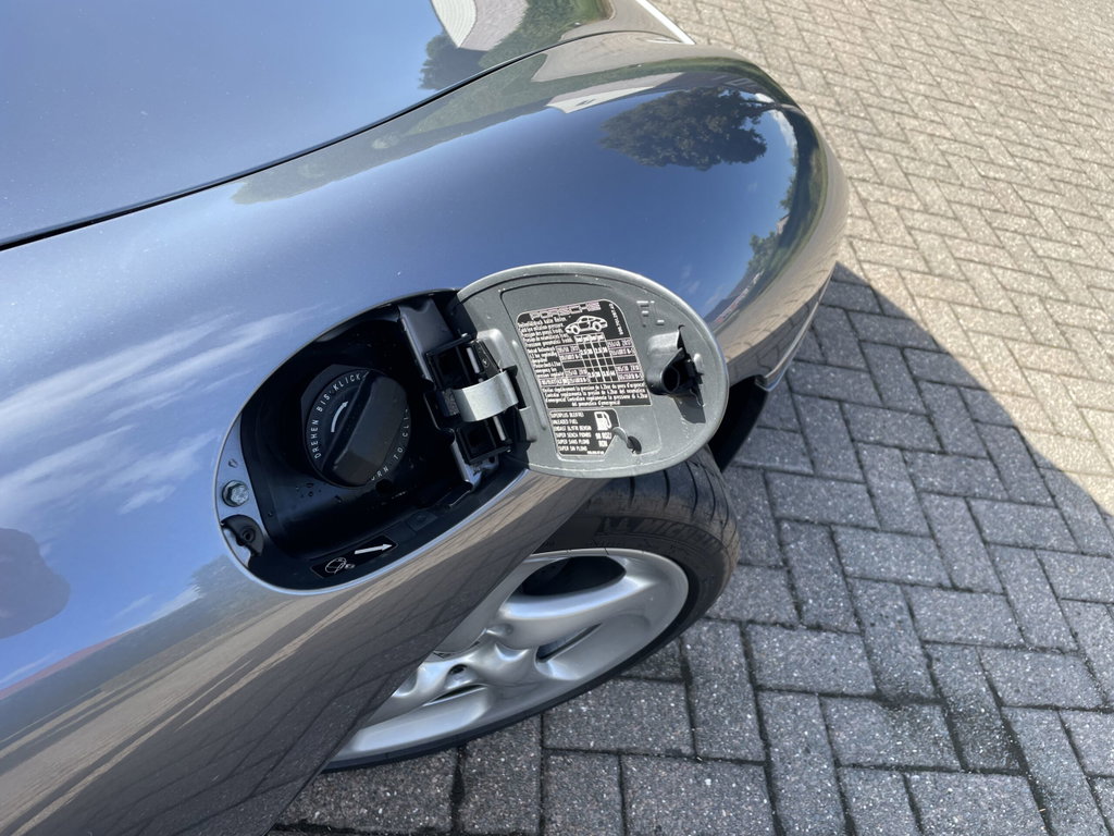 Porsche 996.2 Carrera