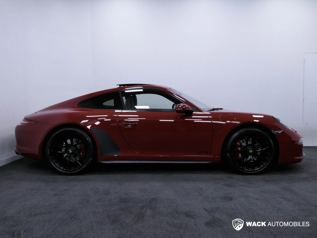 Porsche 991 Carrera GTS