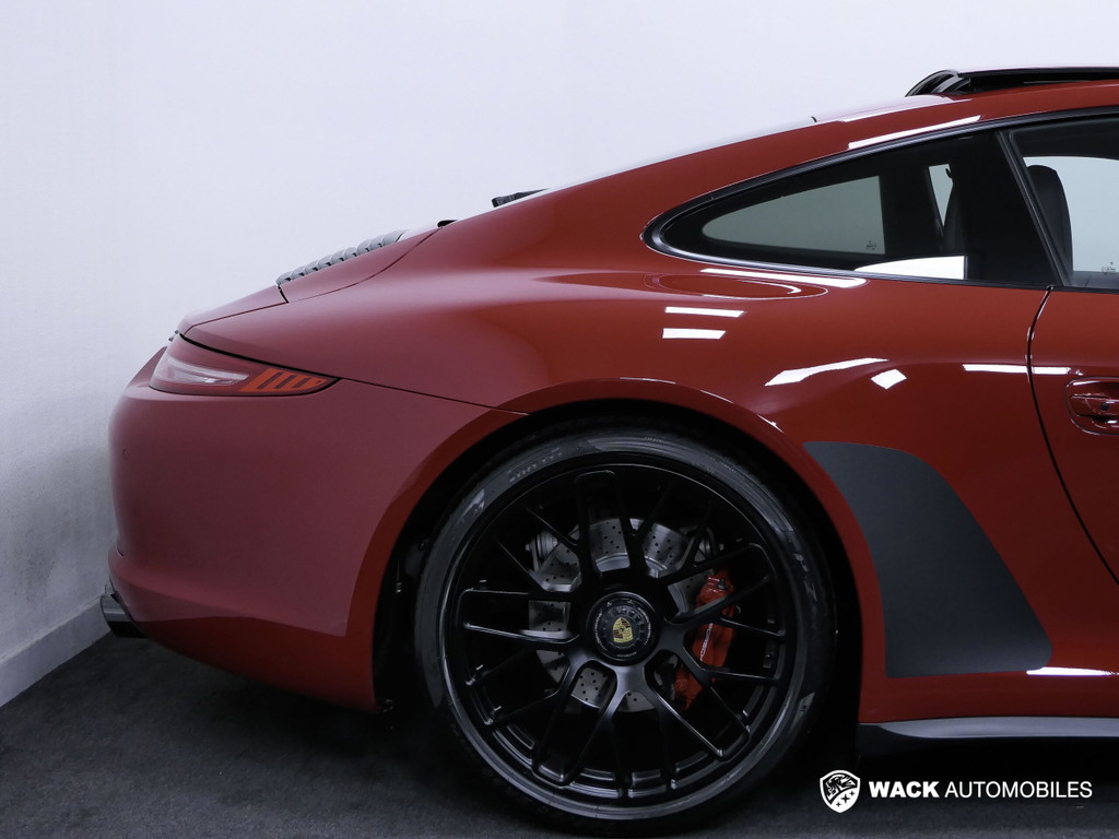 Porsche 991 Carrera GTS